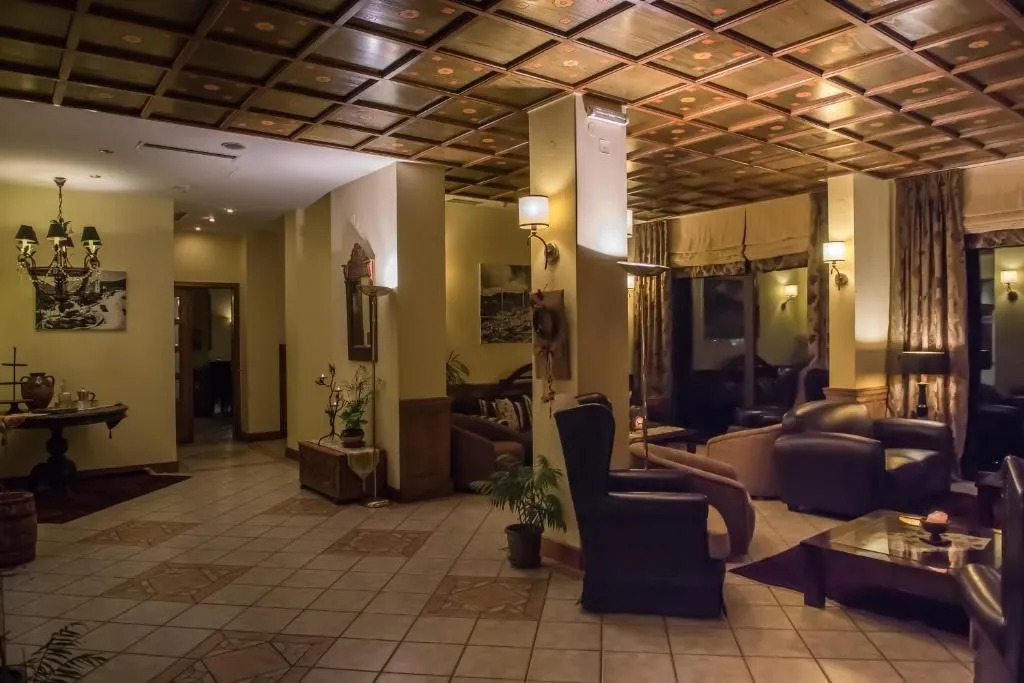Anesis Hotel