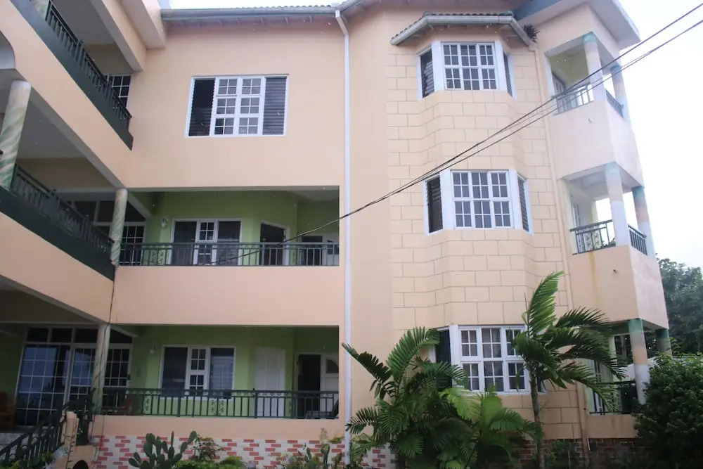 Royal Tower Suites
