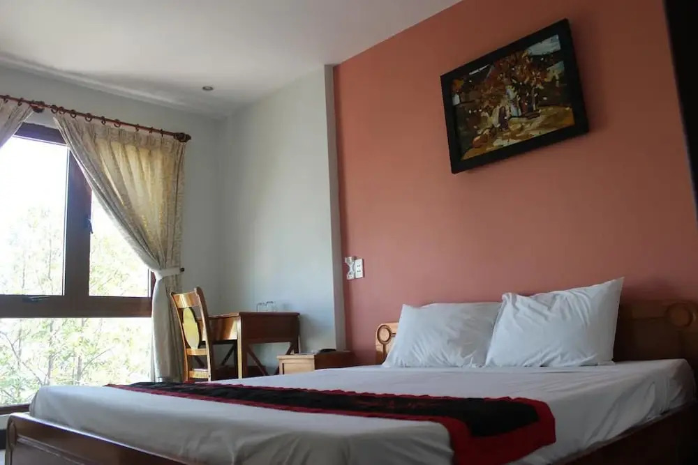 Hoa Binh Hotel