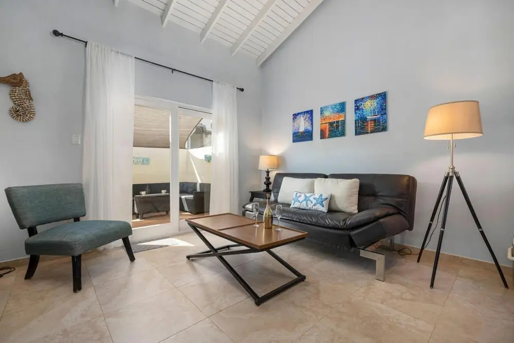 Great Cozy Comfortable Central 2BR 2BA w Pool