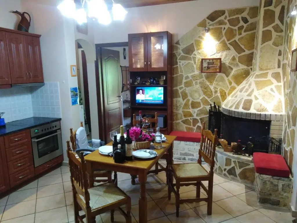 Golden sea villa (30 meters from the sea)