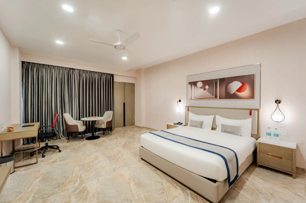 Pravasa Hotel Vijayapura