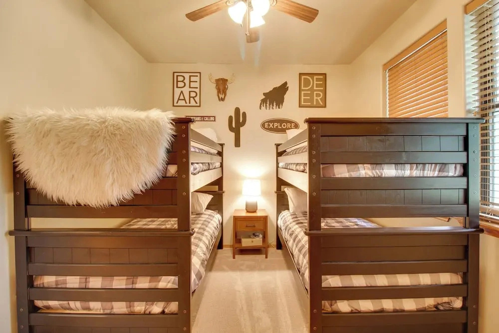 Furnished Deck & Grill: Woodsy Torreon Cabin