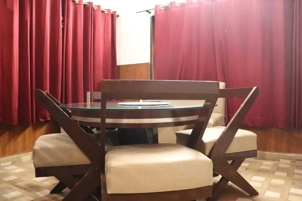 Deodar Cottage | Scenic View, next to nature!
