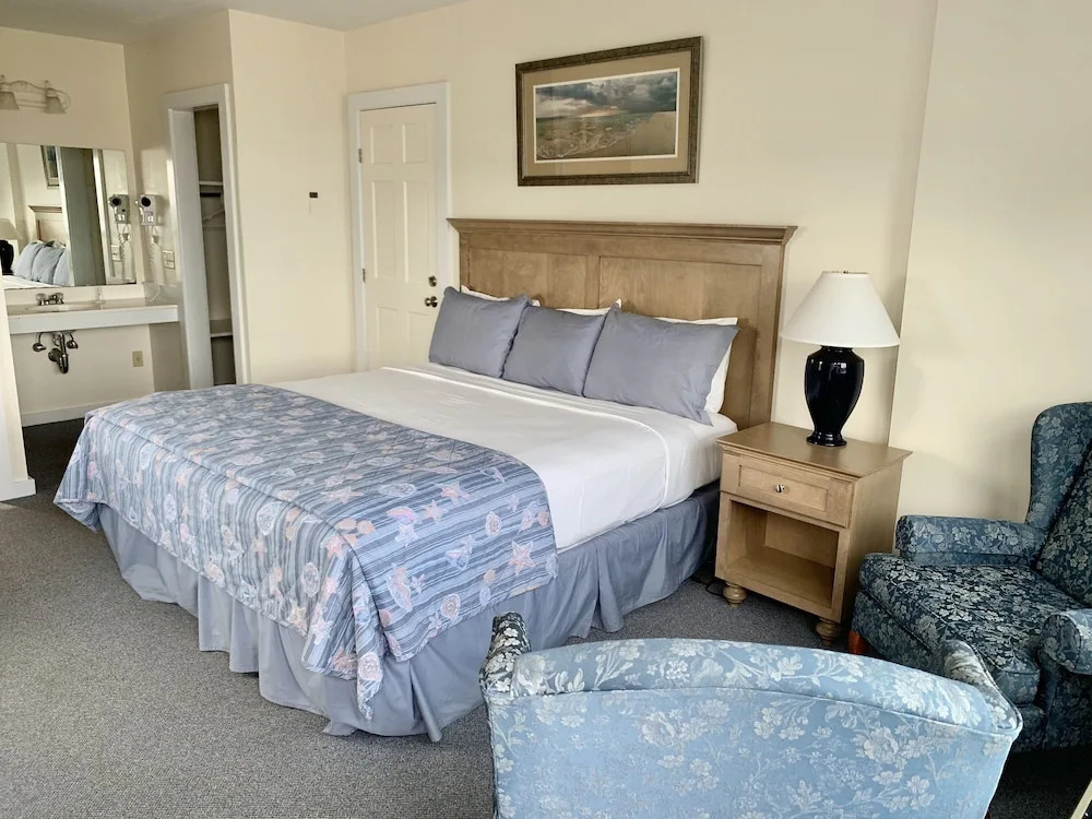 Lighthouse Inn Cape Cod