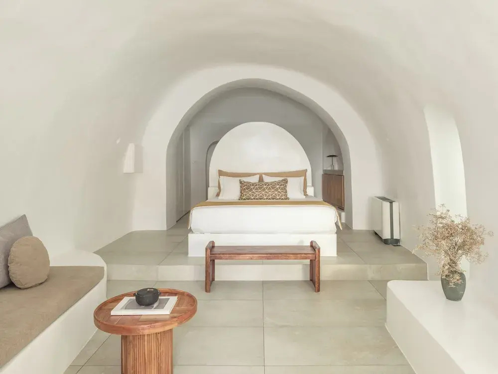 Cave Suite Oia