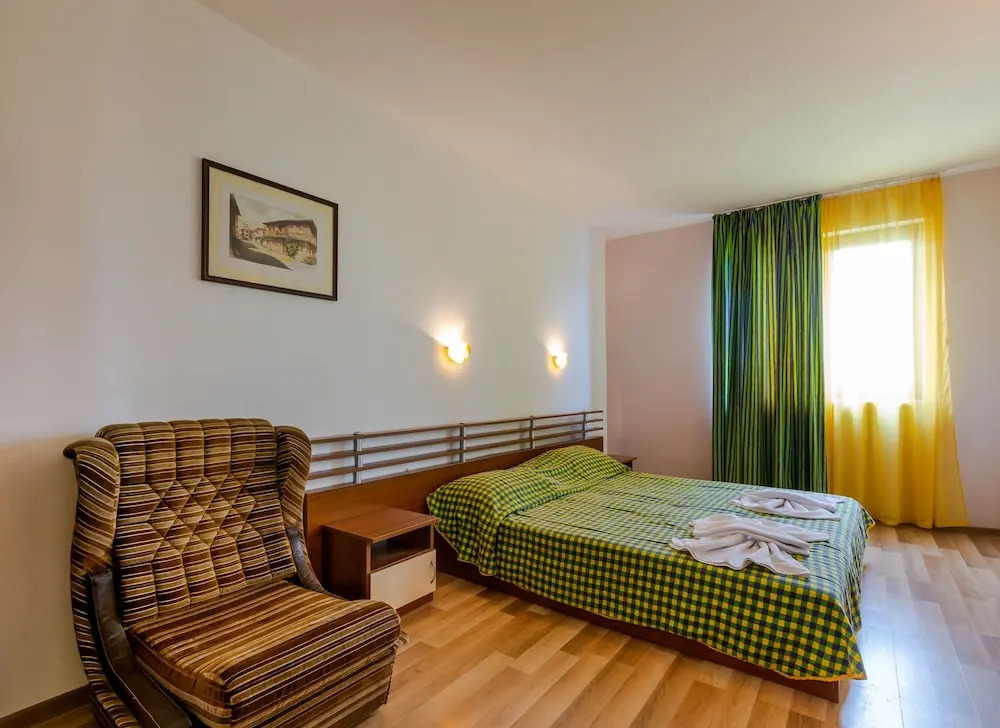 Family Triple Room in Dafinka Guest House