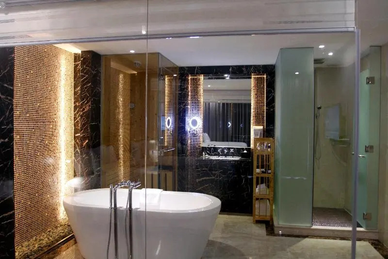 The Mira Central Park Hotel
