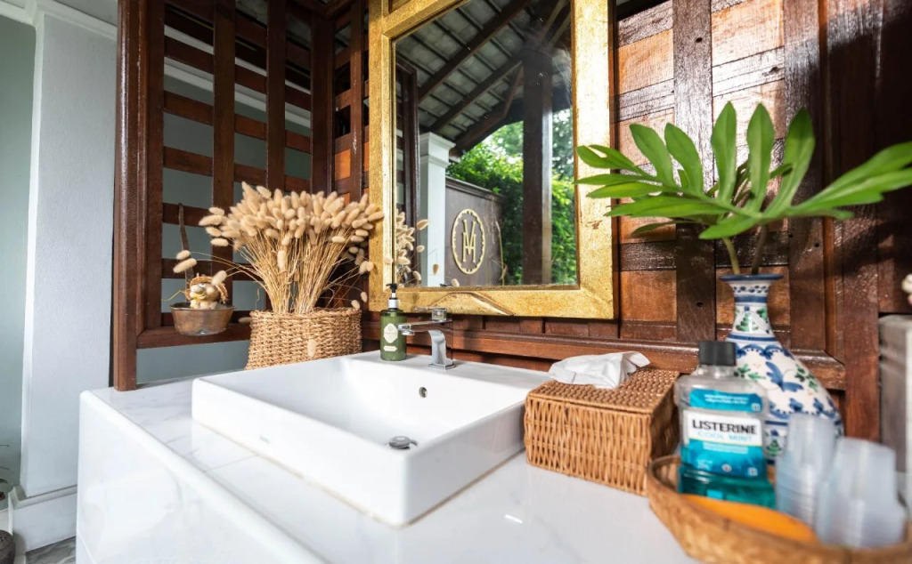 V heritage villa chiangmai