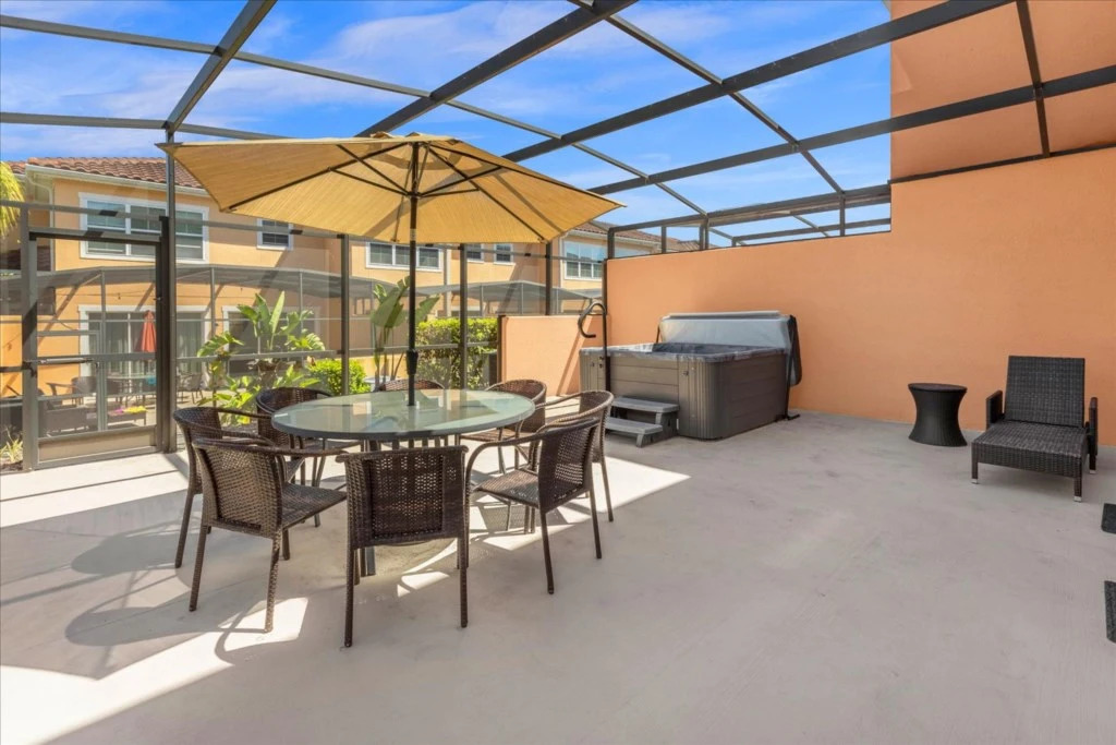 3 Bd 3 Ba Regal Oaks 2671 Rl
