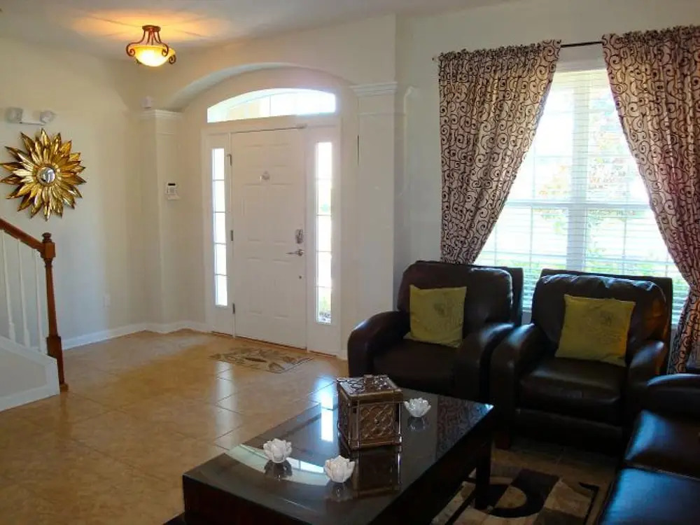 6BR 4BA Home in Windsor Hills by CV-2520
