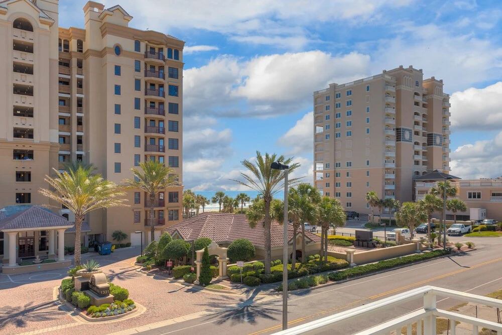 Pet Friendly Oceanviews Yellow A! Sleeps 6