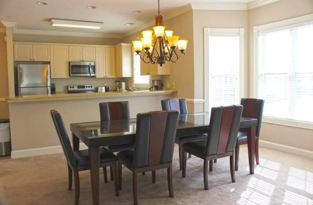 Luxurious Golf Villa Near Broadway at the Beach