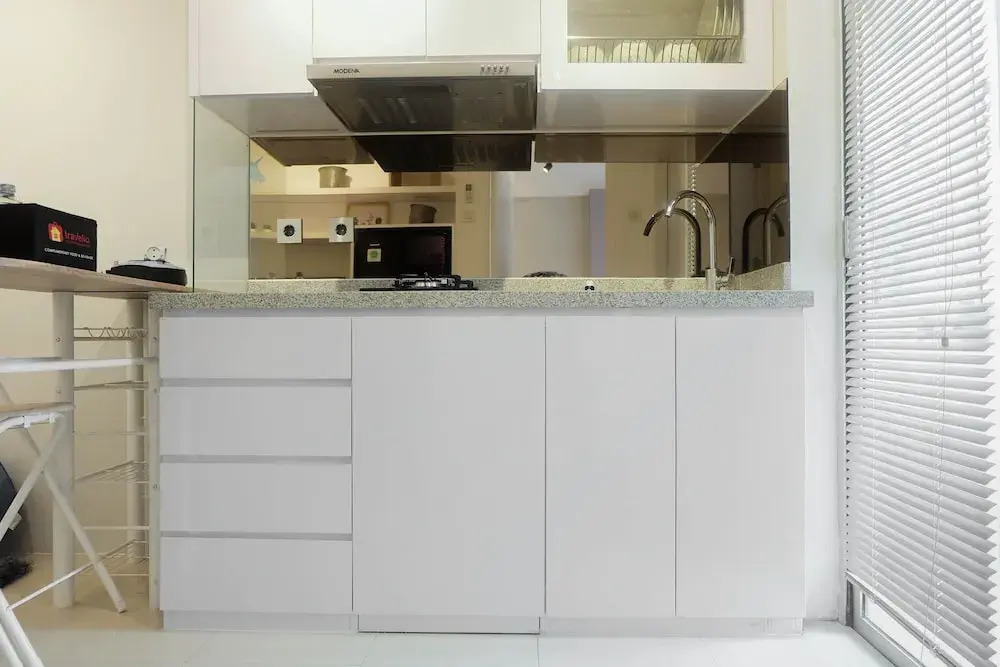 Stylish and Modern 2BR Bassura City Apartment