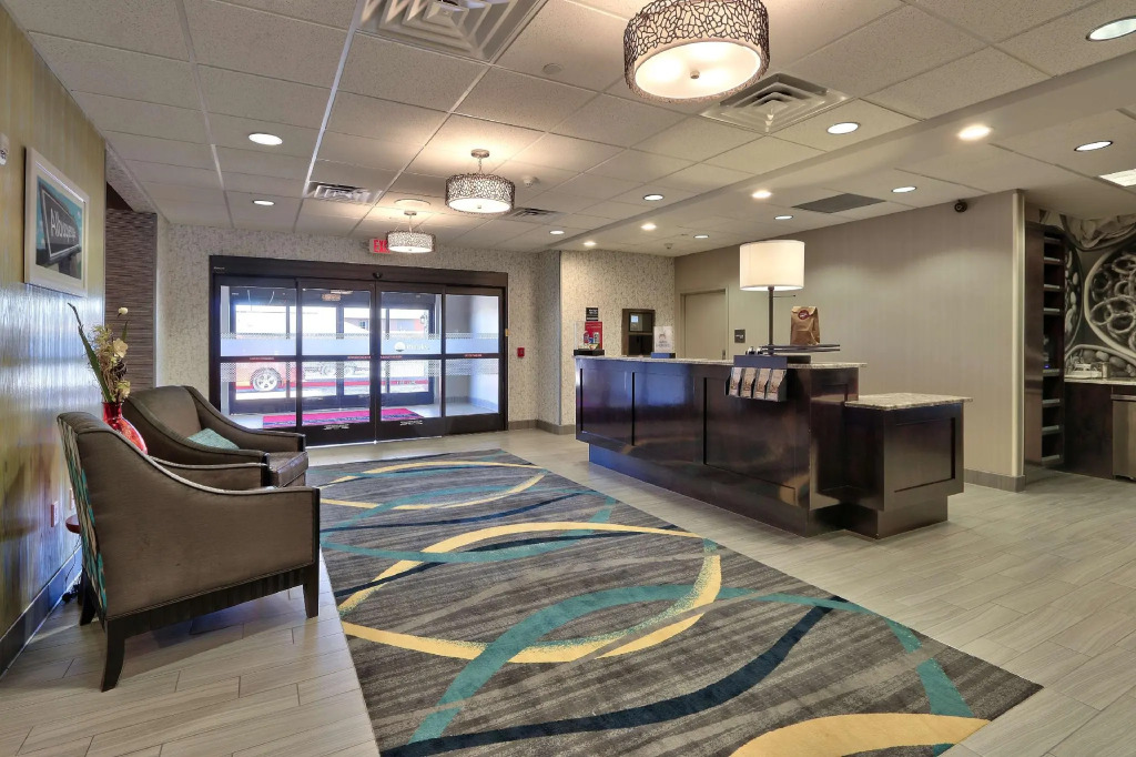 Hampton Inn & Suites Albuquerque Airport