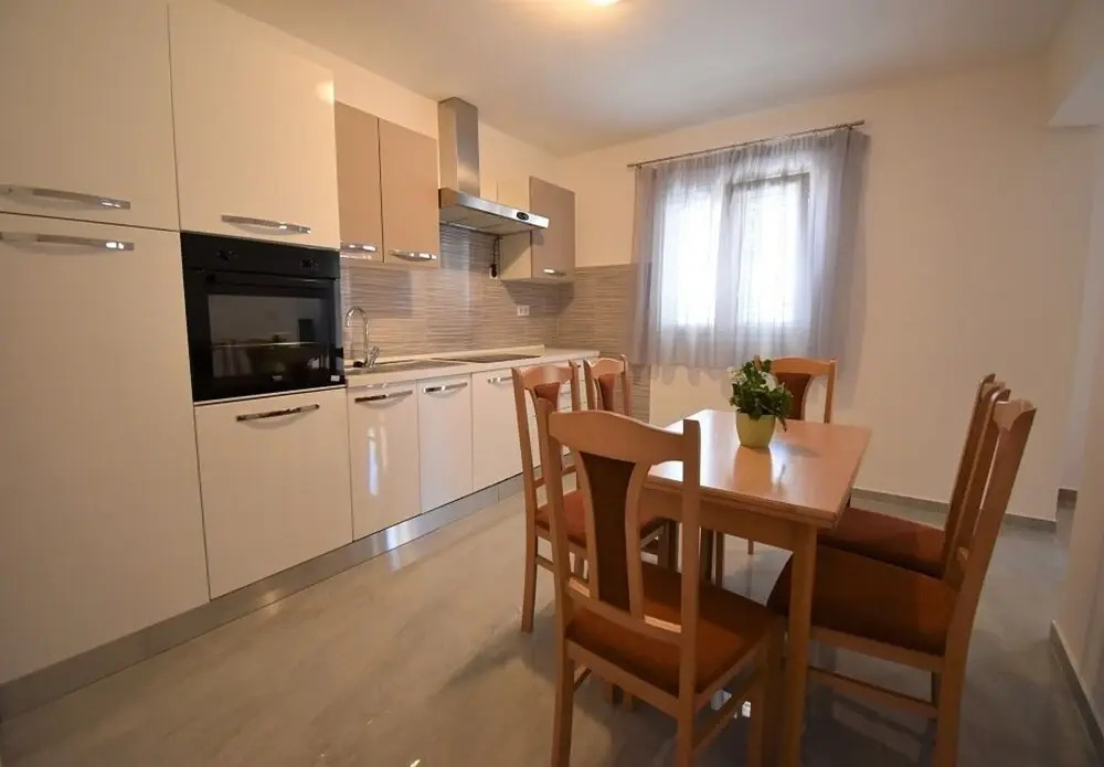 Branka - 80 m From Beach - H