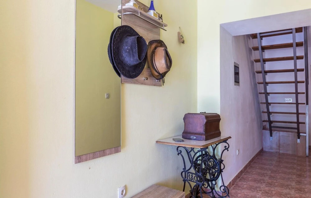 Two-Bedroom Holiday Home In Pula