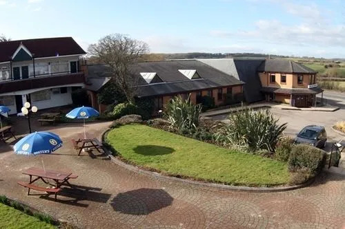 The Town & Country Lodge