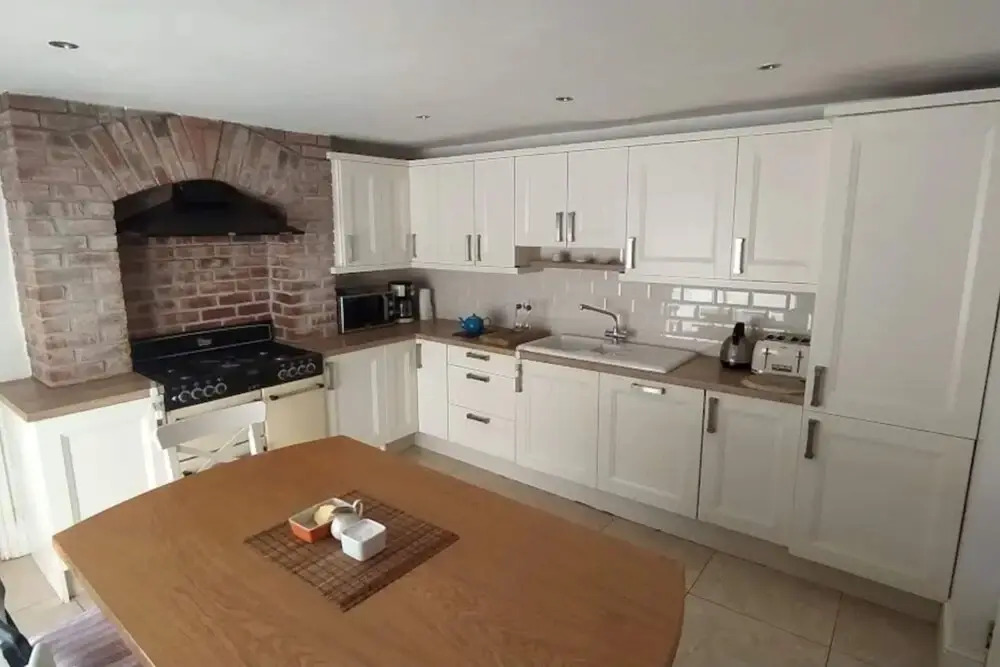 Spacious 4 Bedroom Home in Drumcondra