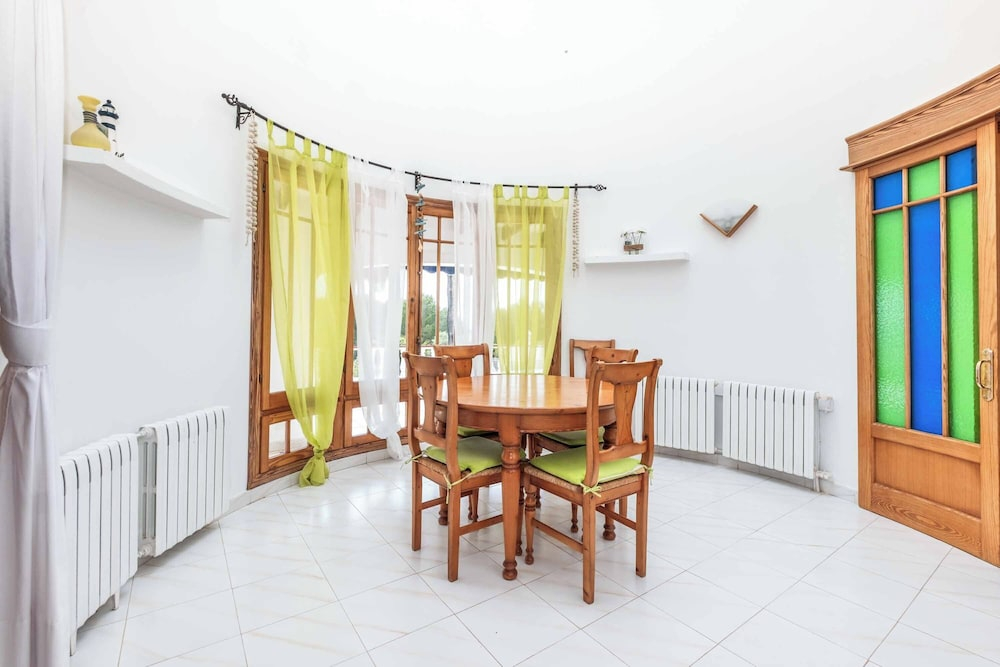 Villa Delfin