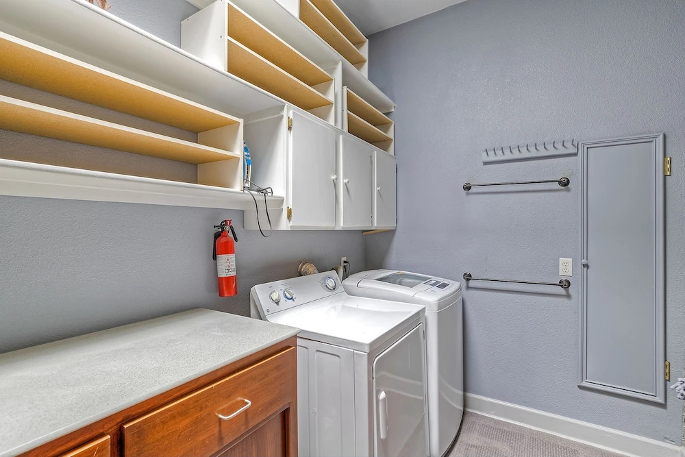 Union Station Loft Downtown Sleeps 10