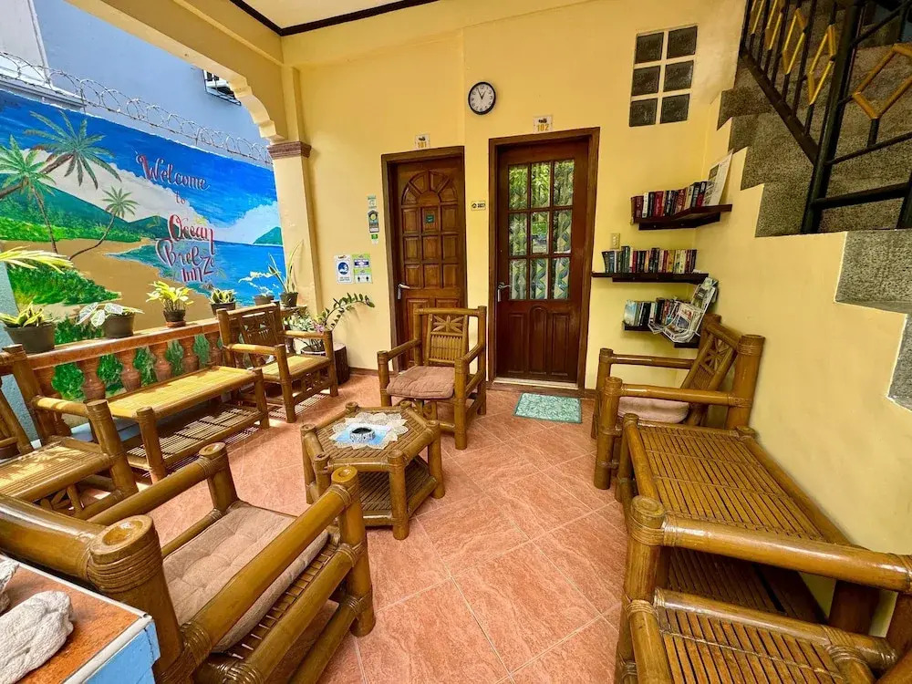 Ocean Breeze Inn