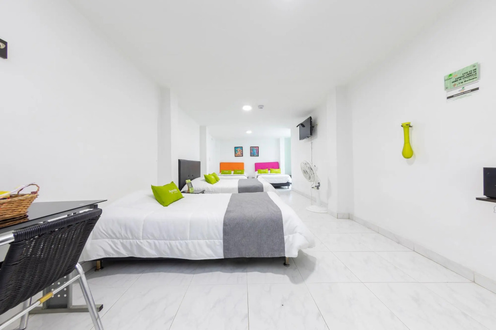 Ayenda 1230 Paradise Lleras