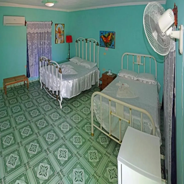 Hostal Casa Tuto & Cary