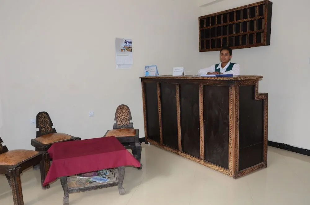 Zan-Seyoum Hotel