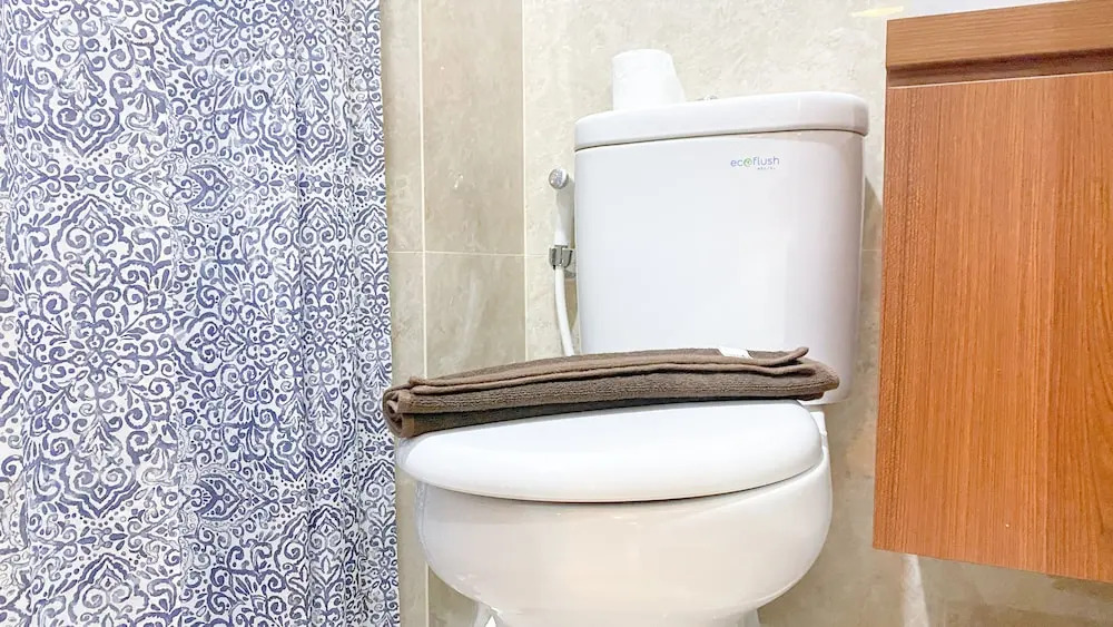 Relaxing And Homey Studio Transpark Cibubur Apartment