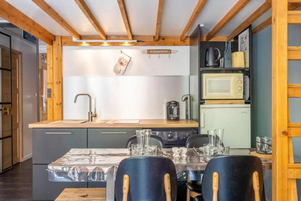 Warm Haven in Chamonix with Balcony