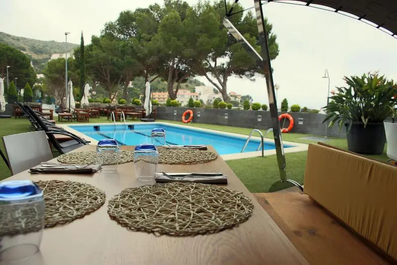 Canyelles Marina 3000