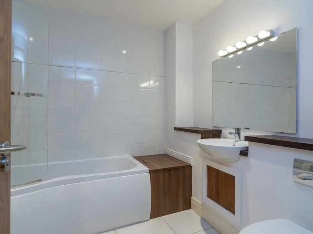 2 Fitzrovia