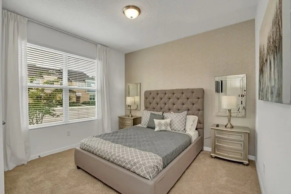 2182cooper 4 Bedroom Townhouse by Redawning