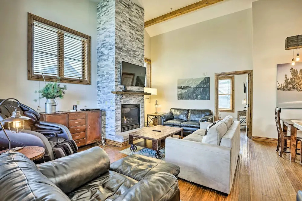 Winter Park Condo w/ Mountain Views + Hot Tub