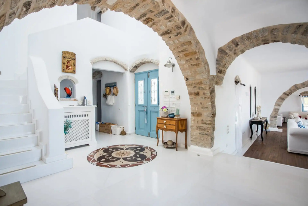 Monogram Travel Antiparos