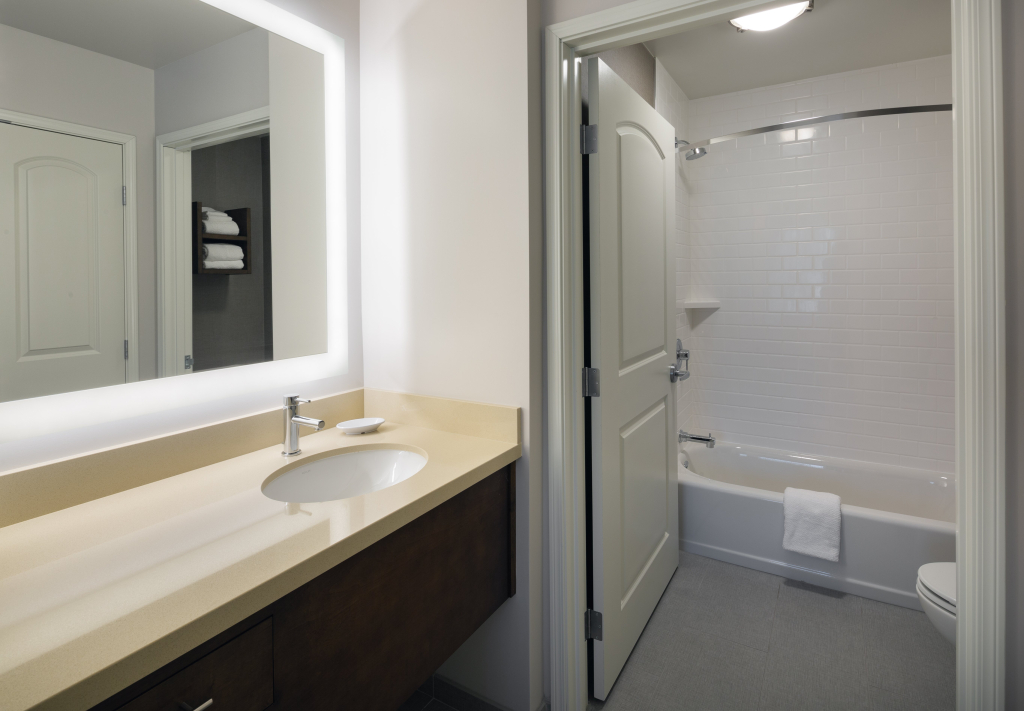 Staybridge Suites - Phoenix - Biltmore Area by IHG