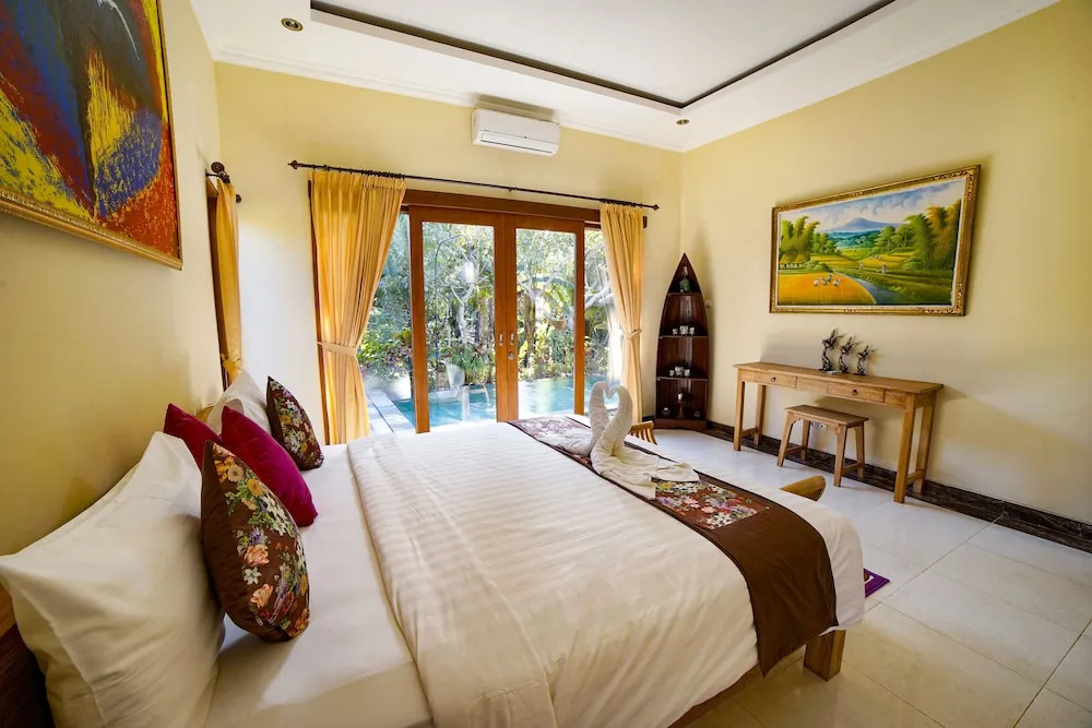 Griantika Sriwedari Villa