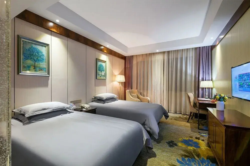 Jinchen Hotel (Hangzhou Huanglong Sports Center)