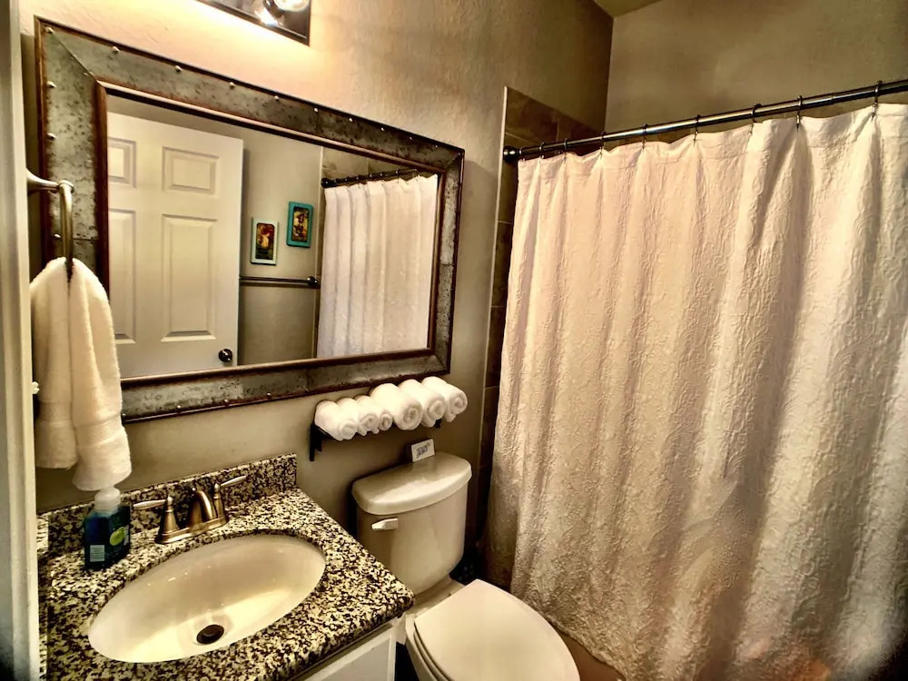 A Silver Lining - 4 Br Home