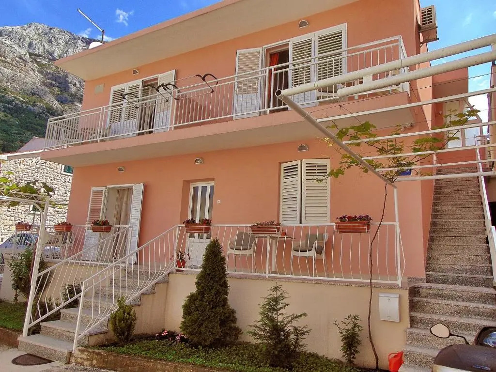 Apartments Pavoković