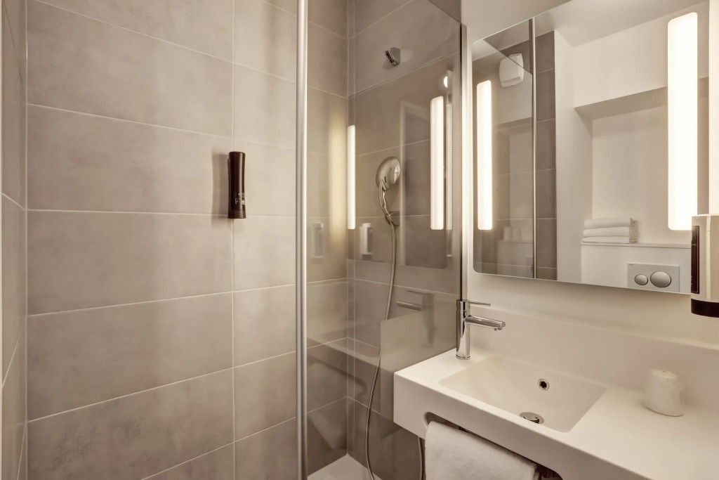 B&B HOTEL Evian Publier