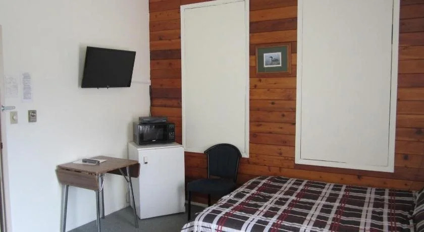 Cedars Inn