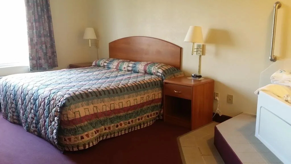Budget Host Inn