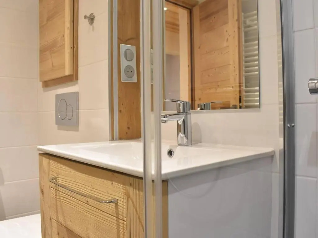 Appartement Méribel, 1 pièce, 2 personnes - FR-1-180-393