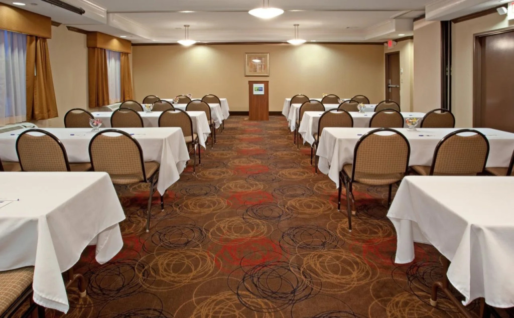 Holiday Inn Express Hotel and Suites Katy by IHG