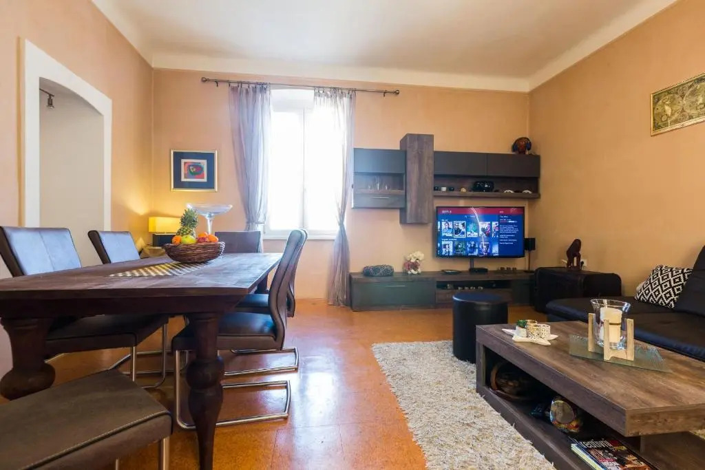Bristol lux 3BR apartment with view