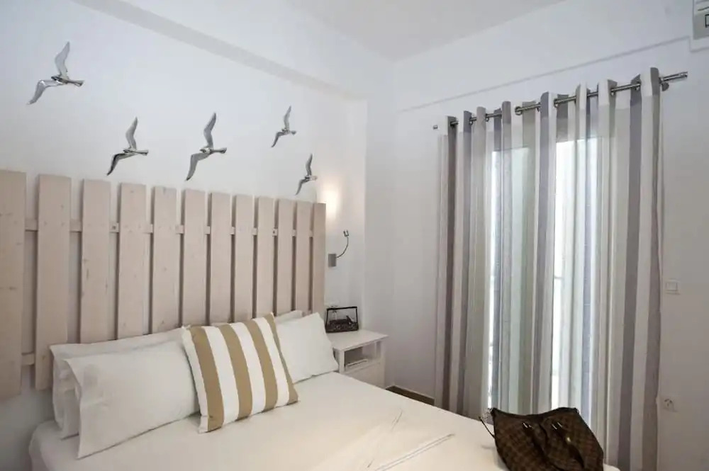 YL Suites
