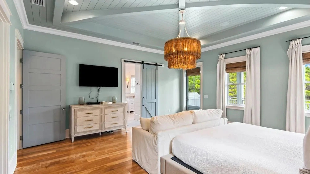 Watersound 4BR w/ Heated Pool, Golf Carts & Bikes - Sleeps 12