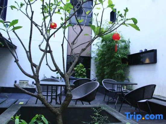 Pushe Garden Art Hotel
